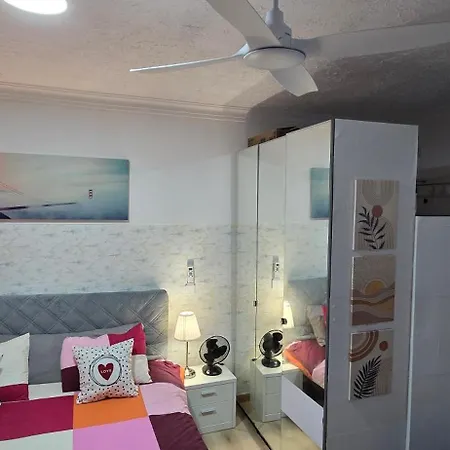 Cave -1 Estudio Inteiro No Areeiro Em Appartamento *