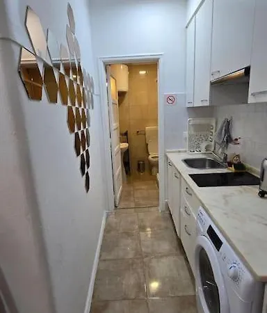 Appartement Cave -1 Estudio Inteiro No Areeiro Em *