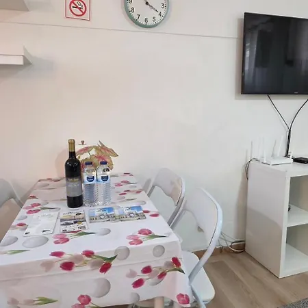 Cave -1 Estudio Inteiro No Areeiro Em Apartment Lisbon