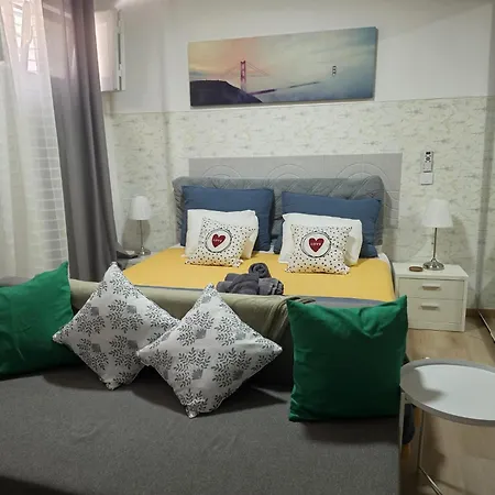 Apartment Cave -1 Estudio Inteiro No Areeiro Em Lisbon