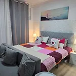 Cave -1 Estudio Inteiro No Areeiro Em Apartmán Lisboa