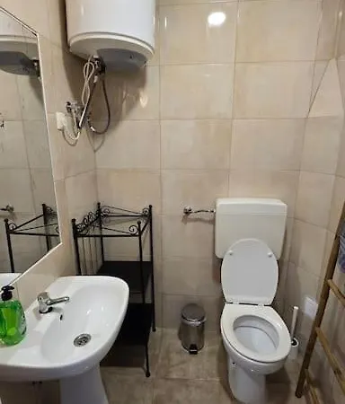 Apartman Cave -1 Estudio Inteiro No Areeiro Em *