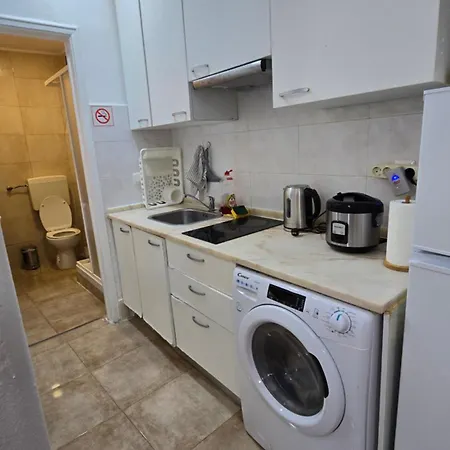 Lägenhet Cave -1 Estudio Inteiro No Areeiro Em *